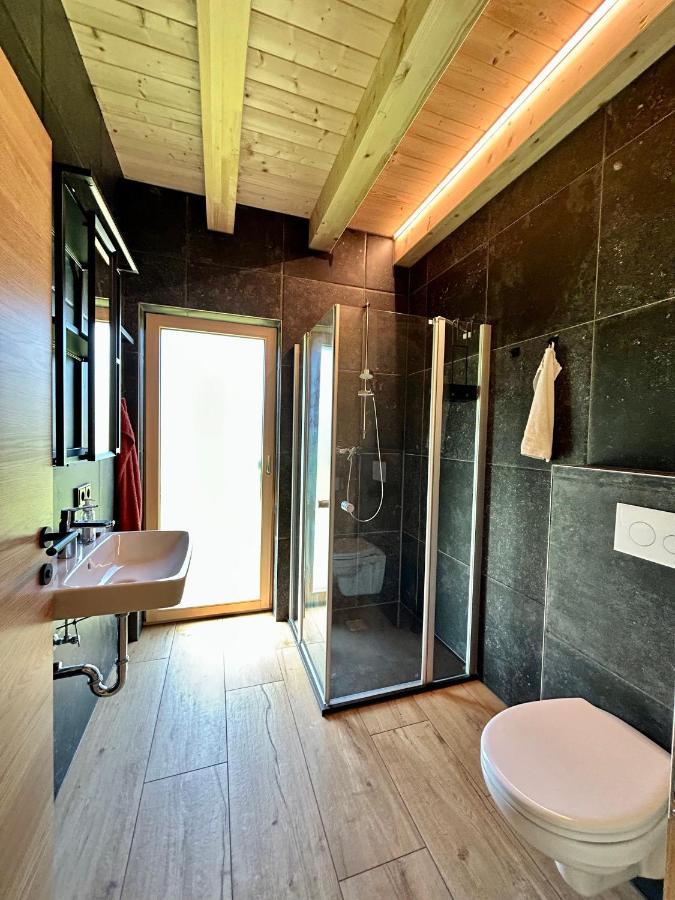 Das Gruenhaus - Dein Chalet In Grünau im Almtal Eksteriør bilde